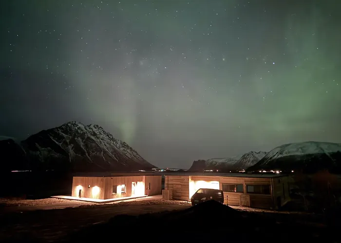 New - Seafront Luxury Villa Near Henningsvaer
