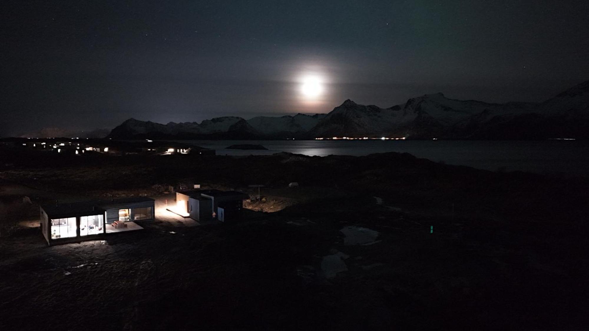 New - Seafront Luxury Near Henningsvaer Kleppstad